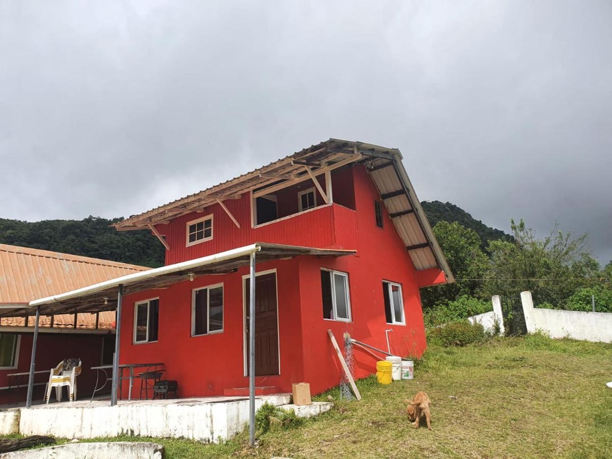 Cabañas Mountain View Volcán Exterior foto